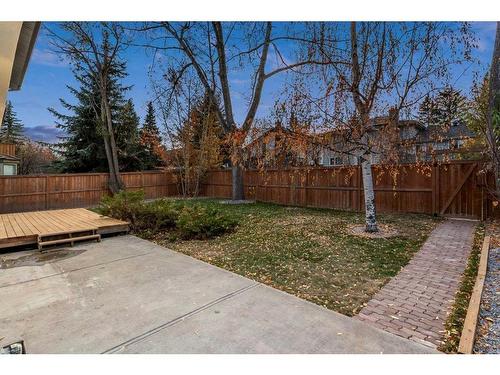 3355 Oakwood Drive Sw, Calgary, AB - Outdoor