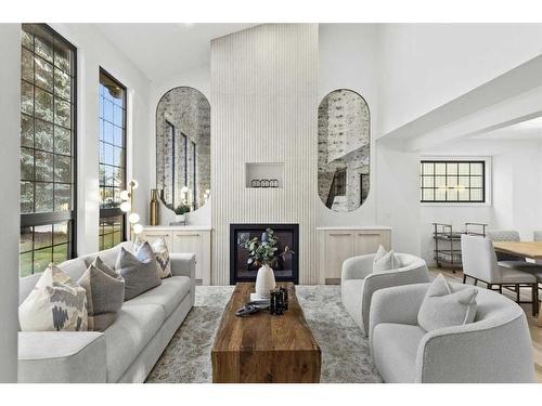 3355 Oakwood Drive Sw, Calgary, AB - Indoor Photo Showing Living Room