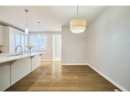 14 Evanscrest Heights Nw, Calgary, AB - Indoor Photo Showing Kitchen