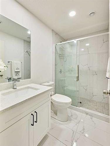 14 Evanscrest Heights Nw, Calgary, AB - Indoor Photo Showing Bathroom