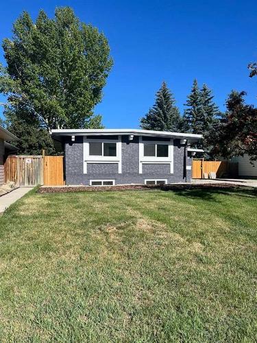 128 Cantrell Place Sw, Calgary, AB - Outdoor