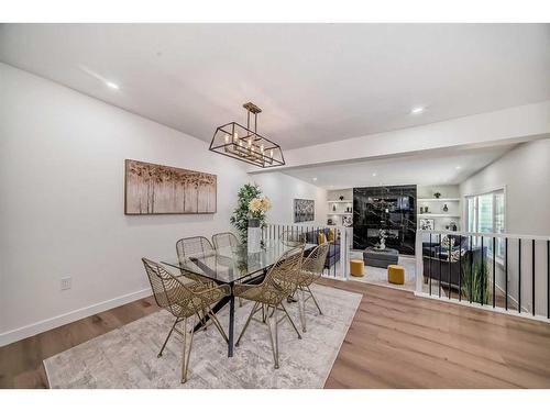 128 Cantrell Place Sw, Calgary, AB - Indoor Photo Showing Dining Room