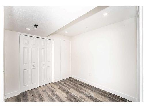 339 Martinbrook Place Ne, Calgary, AB - Indoor Photo Showing Other Room