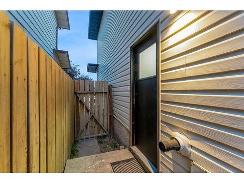 38 Templeson Crescent Ne, Calgary, AB -  With Exterior