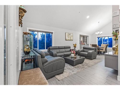 235 California Place Ne, Calgary, AB - Indoor Photo Showing Living Room