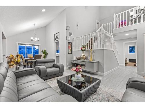 235 California Place Ne, Calgary, AB - Indoor Photo Showing Living Room