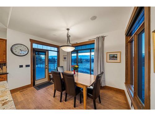 15 Sterling Springs Crescent, Rural Rocky View County, AB - Indoor Photo Showing Dining Room