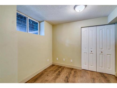 2224 37 Street Sw, Calgary, AB - Indoor Photo Showing Other Room