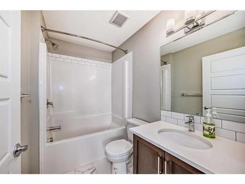 138-301 Redstone Boulevard Ne, Calgary, AB - Indoor Photo Showing Bathroom