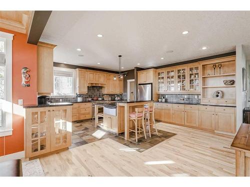 73 Tusslewood Heights Nw, Calgary, AB - Indoor Photo Showing Kitchen