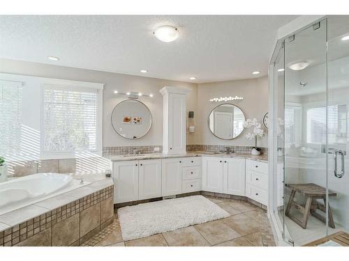 73 Tusslewood Heights Nw, Calgary, AB - Indoor Photo Showing Bathroom