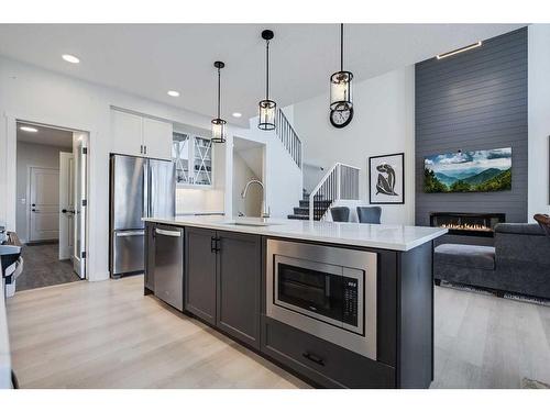 88 Belmont Terrace Sw, Calgary, AB - Indoor Photo Showing Kitchen With Stainless Steel Kitchen With Upgraded Kitchen