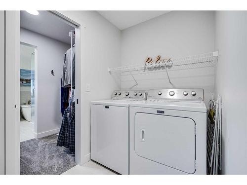 88 Belmont Terrace Sw, Calgary, AB - Indoor Photo Showing Laundry Room