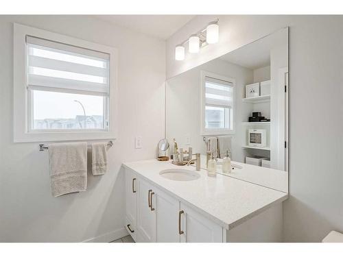 255 Creekstone Way Sw, Calgary, AB - Indoor Photo Showing Bathroom