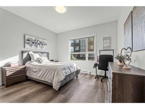 116-80 Carrington Plaza Nw, Calgary, AB - Indoor Photo Showing Bedroom