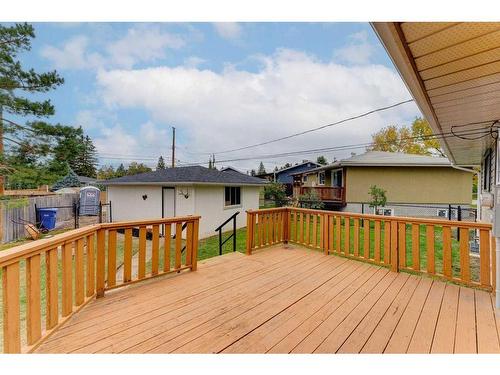 1732 Valleyview Road Ne, Calgary, AB - Outdoor With Deck Patio Veranda With Exterior