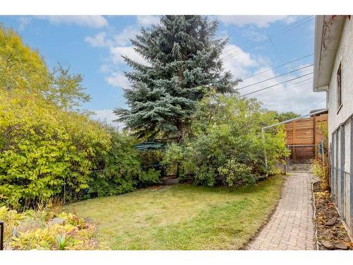 443 Hendon Drive Nw, Calgary, AB - Outdoor