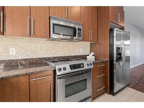 47 West Springs Lane Sw, Calgary, AB - Indoor Photo Showing Kitchen