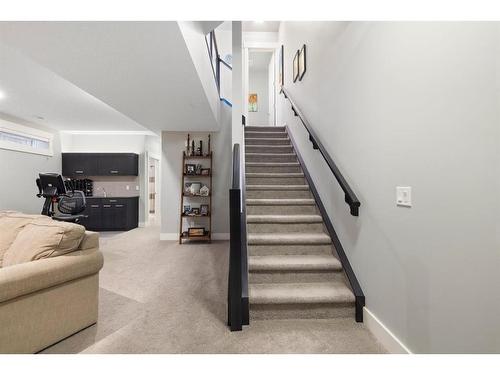 728 36 Street Nw, Calgary, AB - Indoor Photo Showing Other Room