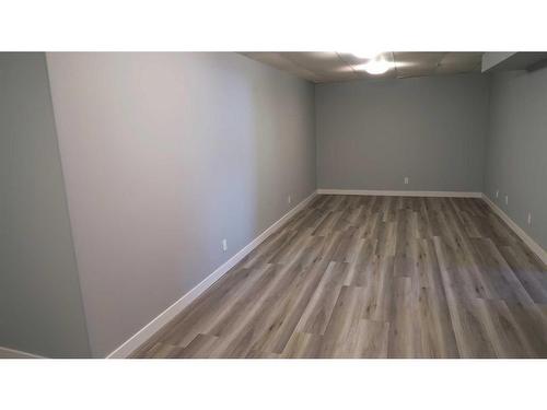 808 3 Avenue, Bassano, AB - Indoor Photo Showing Other Room