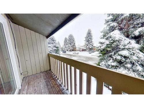 A-5952 45 Avenue, Lacombe, AB - Outdoor With Balcony With Exterior