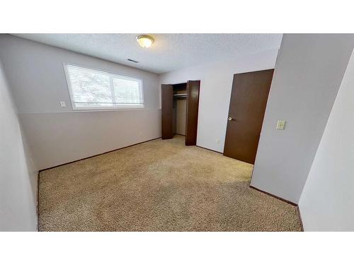 A-5952 45 Avenue, Lacombe, AB - Indoor Photo Showing Other Room