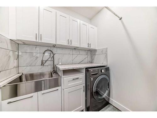 37 Savanna Grove Ne, Calgary, AB - Indoor Photo Showing Laundry Room