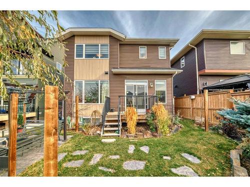 37 Savanna Grove Ne, Calgary, AB - Outdoor