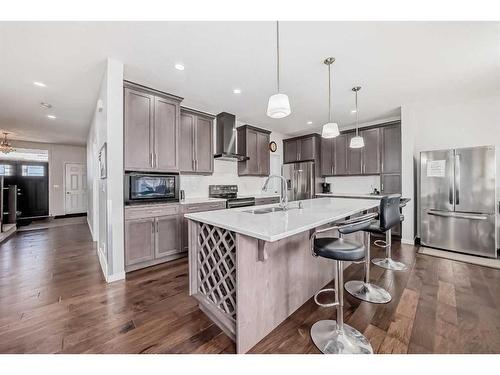 37 Savanna Grove Ne, Calgary, AB - Indoor Photo Showing Kitchen With Upgraded Kitchen