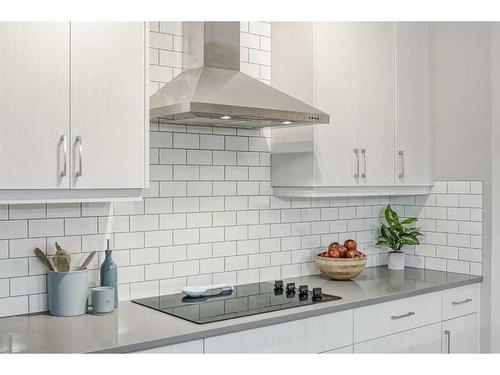 14921 1 Street Nw, Calgary, AB - Indoor Photo Showing Kitchen