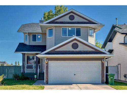 27 Canoe Circle Sw, Airdrie, AB - Outdoor