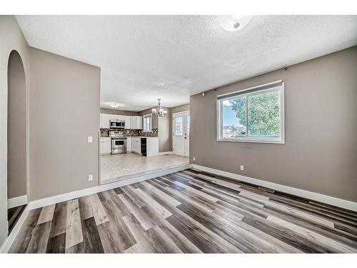 27 Canoe Circle Sw, Airdrie, AB - Indoor Photo Showing Other Room