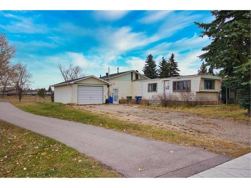 237 Big Hill Circle Se, Airdrie, AB - Outdoor