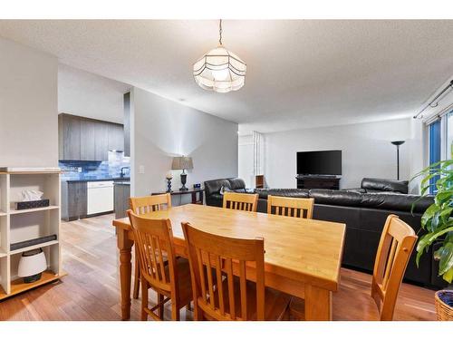 11 Midbend Crescent Se, Calgary, AB - Indoor Photo Showing Dining Room