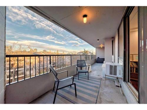 4B-133 25 Avenue Sw, Calgary, AB - Outdoor With Balcony With Exterior