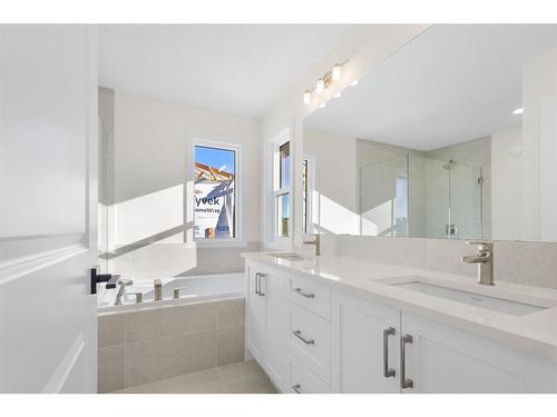 53 Versant Point Sw, Calgary, AB - Indoor Photo Showing Bathroom