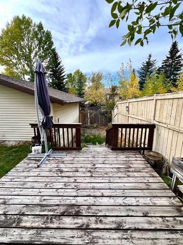 25 Edgeford Way Nw, Calgary, AB - Outdoor With Deck Patio Veranda With Exterior