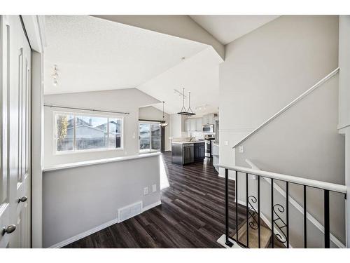 154 Prestwick Landing Se, Calgary, AB - Indoor Photo Showing Other Room