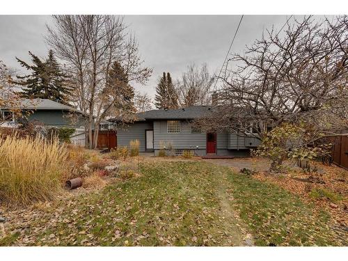 403 Hawthorn Drive Nw, Calgary, AB - Outdoor