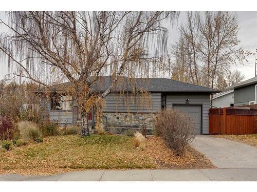 403 Hawthorn Drive Nw, Calgary, AB - Outdoor