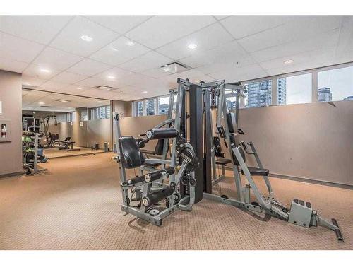 1801-1053 10 Street Sw, Calgary, AB - Indoor Photo Showing Gym Room