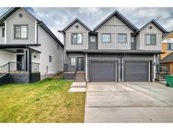 660 South Point Heath SW Airdrie, AB T4B 5H7