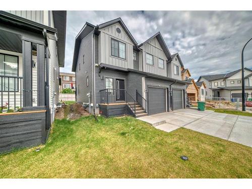 660 South Point Heath Sw, Airdrie, AB - Outdoor With Facade