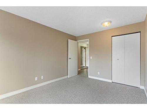 205-8403 Fairmount Drive Se, Calgary, AB - Indoor Photo Showing Other Room