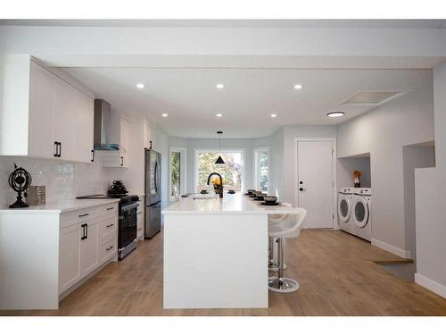 275 Hawkwood Boulevard Nw, Calgary, AB - Indoor Photo Showing Kitchen