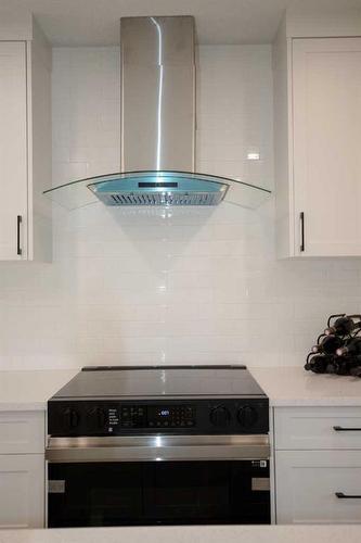 275 Hawkwood Boulevard Nw, Calgary, AB - Indoor Photo Showing Kitchen