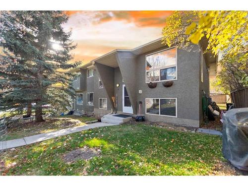 4-29 Poplar Avenue, Okotoks, AB - Outdoor