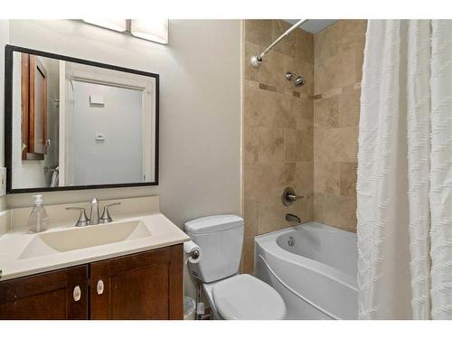 53 Shawinigan Road Sw, Calgary, AB - Indoor Photo Showing Bathroom