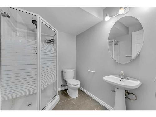 211 Cranberry Way Se, Calgary, AB - Indoor Photo Showing Bathroom