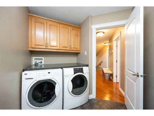 192 Lindstrom Crescent, Fort Mcmurray, AB - Indoor Photo Showing Laundry Room